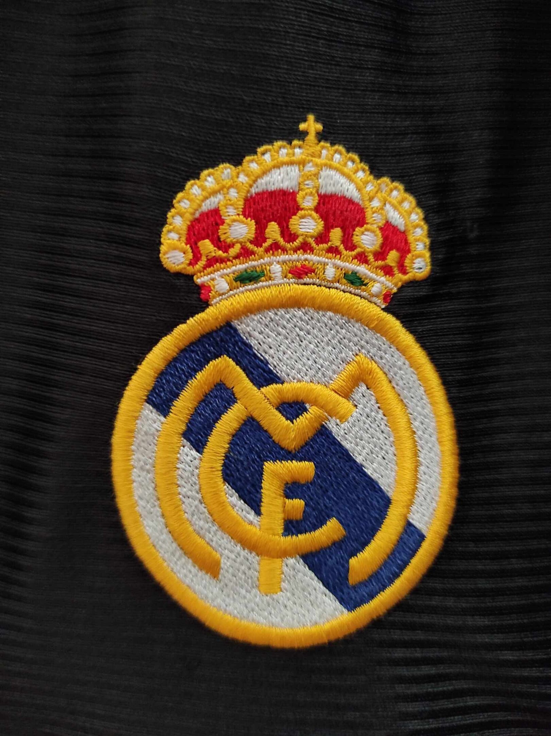REAL MADRID 1999-2000 away S - 6