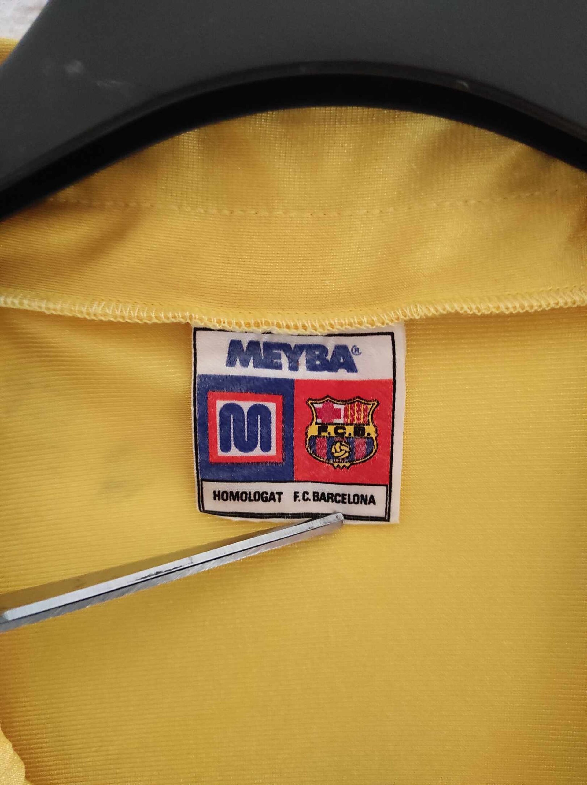 FC BARCELONA 1981-1982 away Size XG - 2