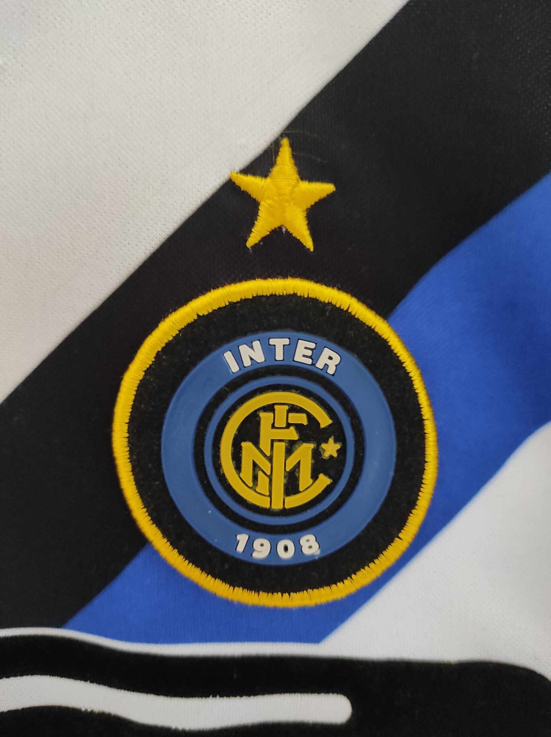 INTER MILAN 2002-2003 away Vieri 32 L - 4