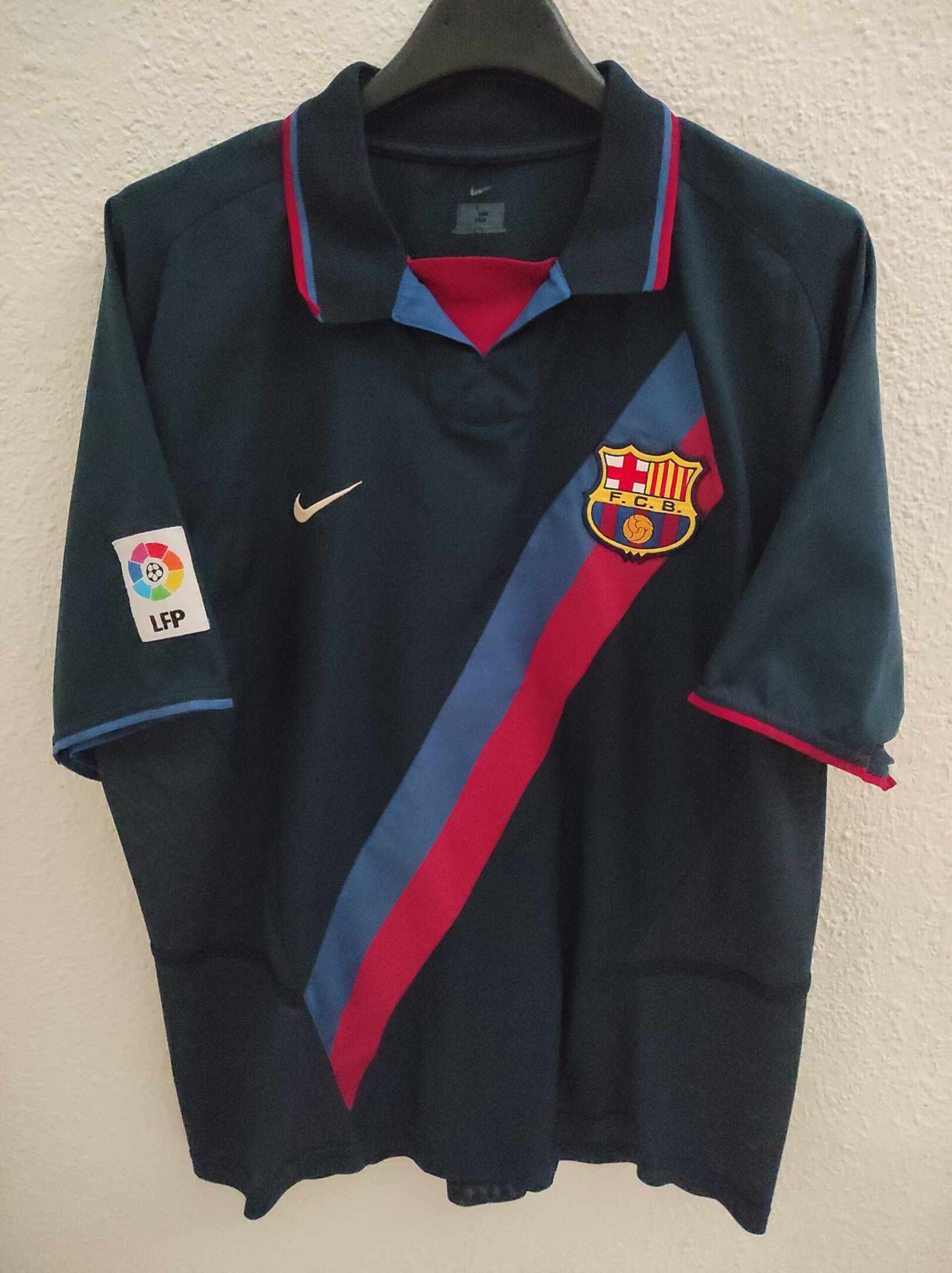 FC BARCELONA 2002-2003 away M - 1
