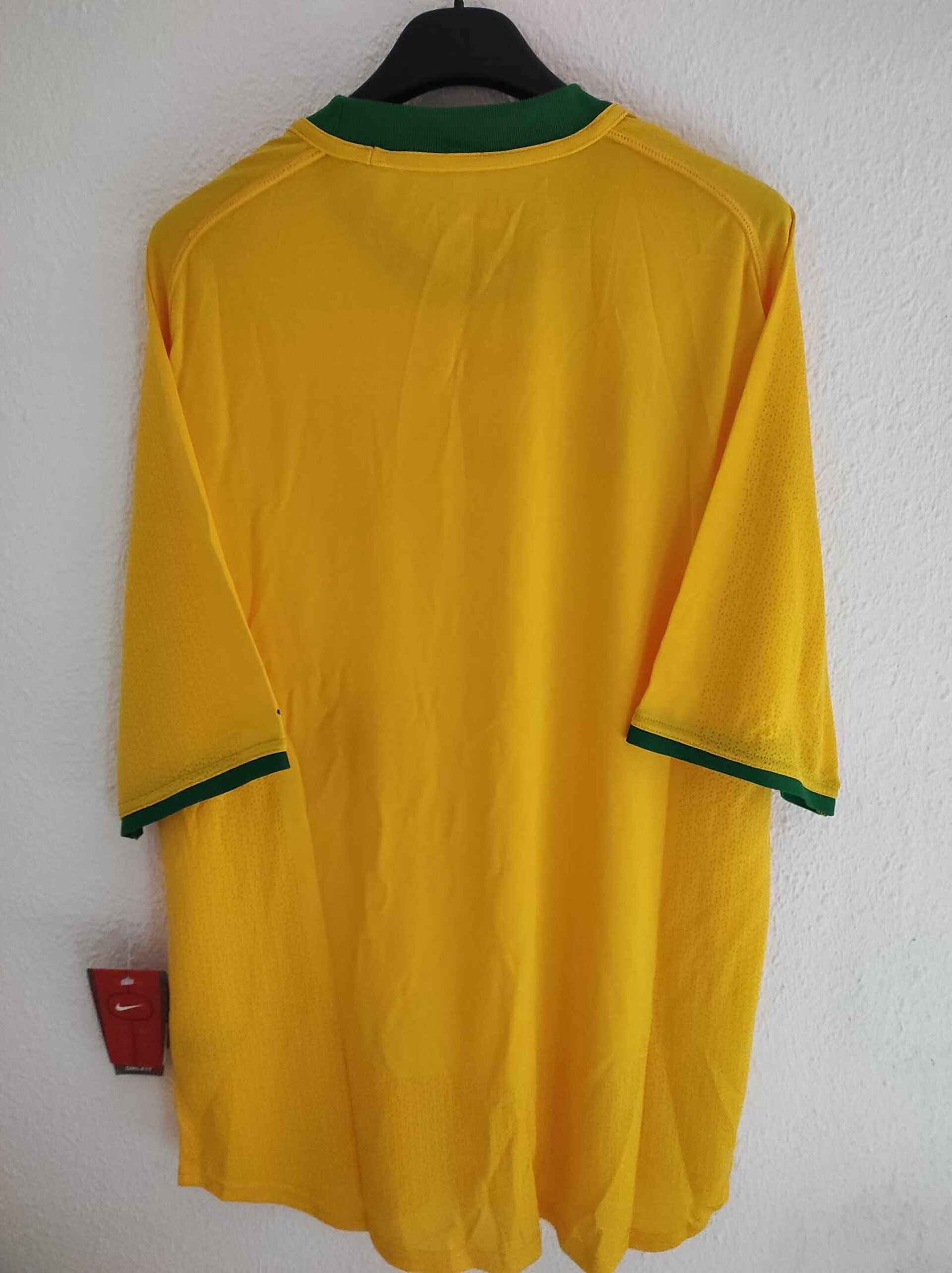 BRAZIL 2000 BNWT L - 6