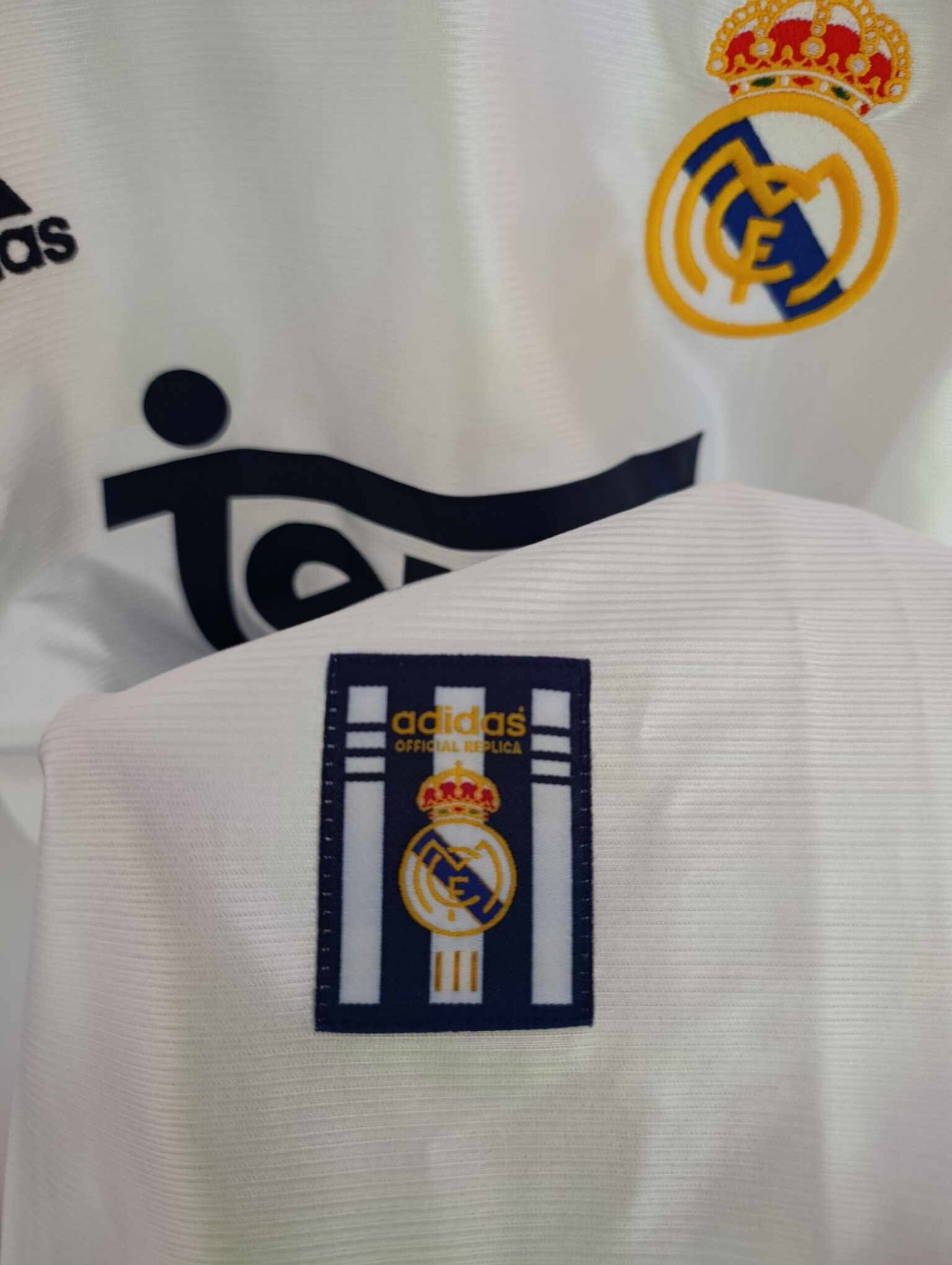 REAL MADRID 1998-1999 L - 4