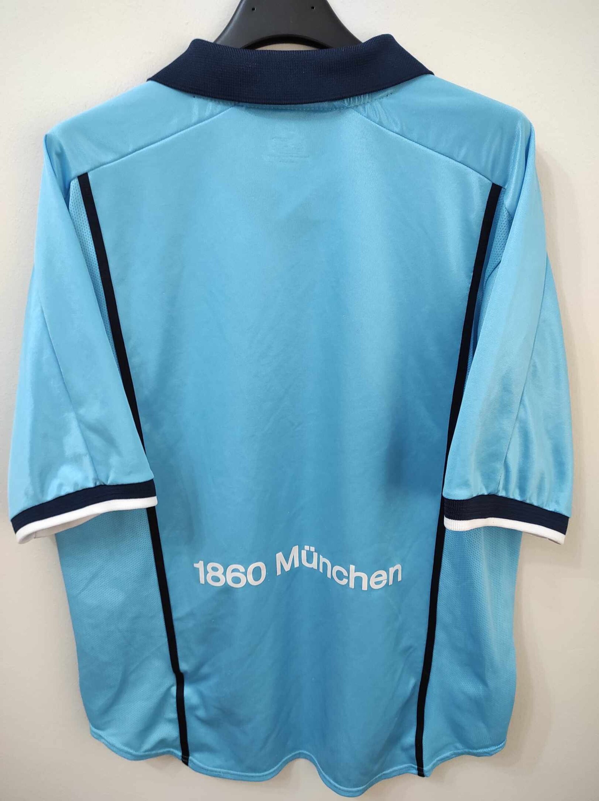 1860 MUNICH 2000-2001 M - 5