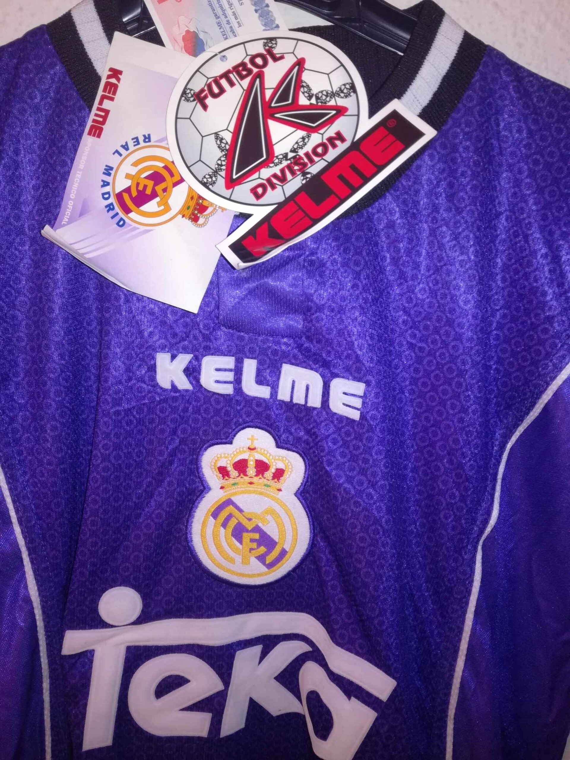 REAL MADRID 1997-1998 BNWT away S - 2