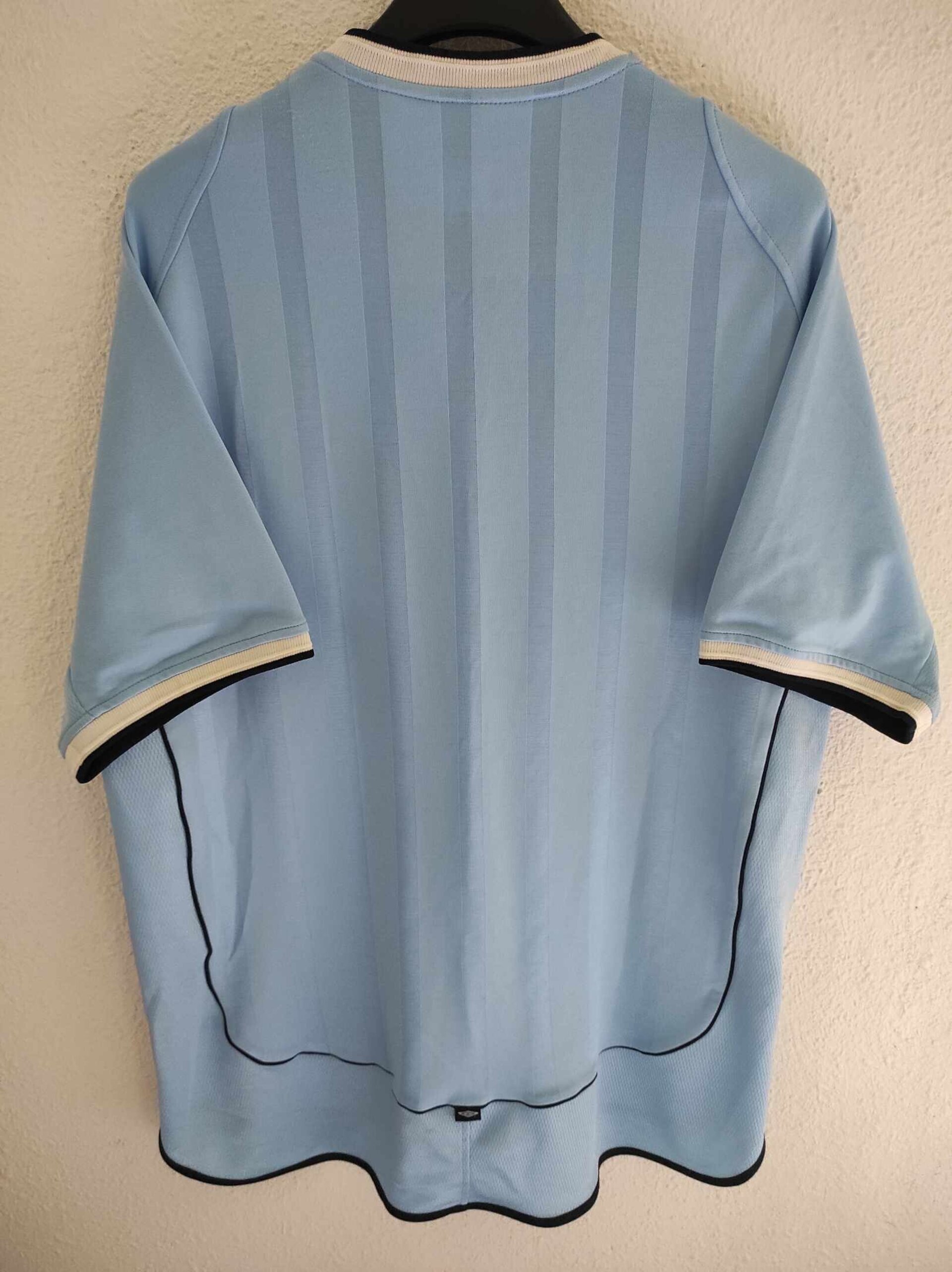 CELTA VIGO 2001-2002 L - 5