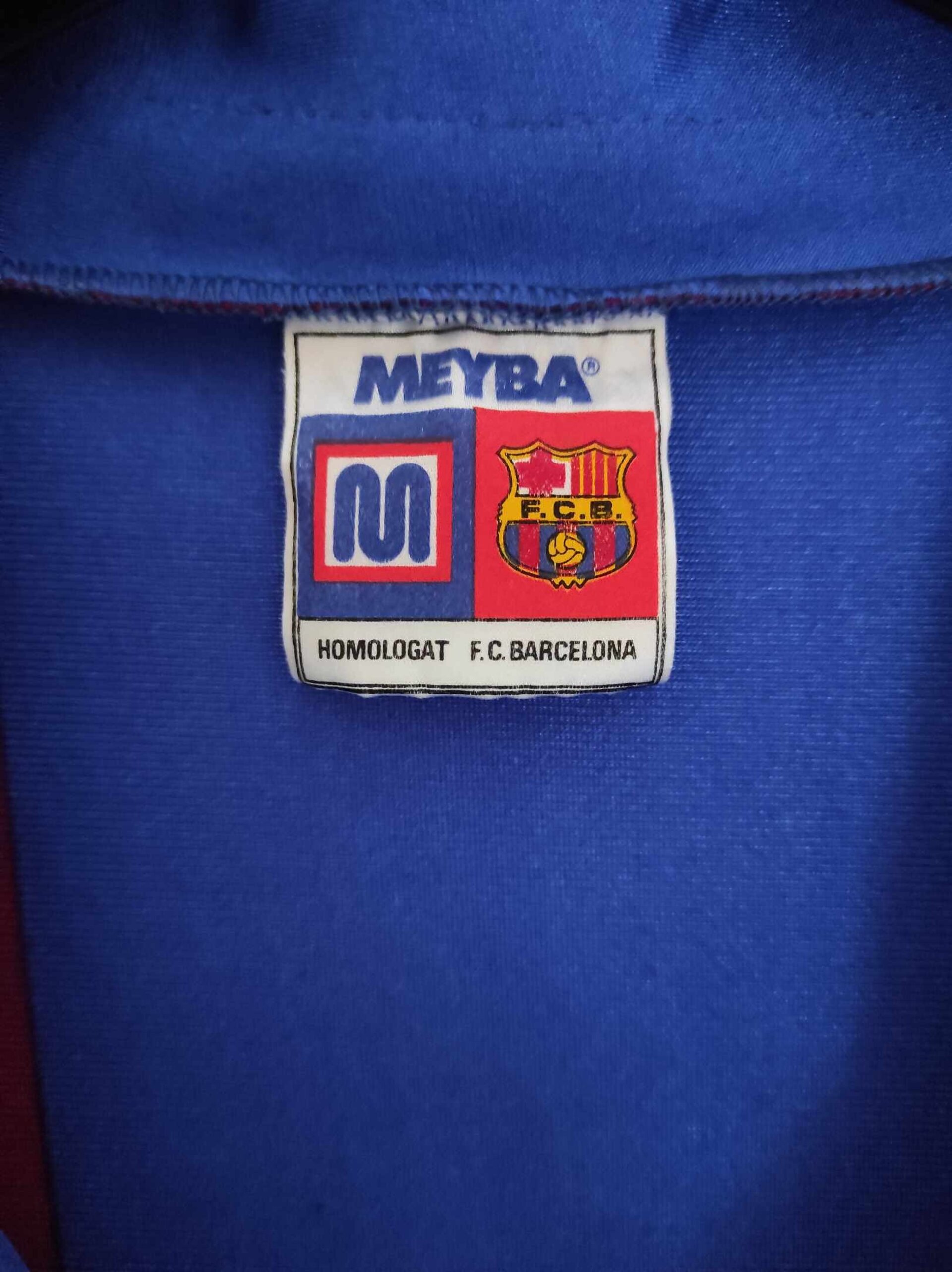 FC BARCELONA 1981-1982 XL - 2