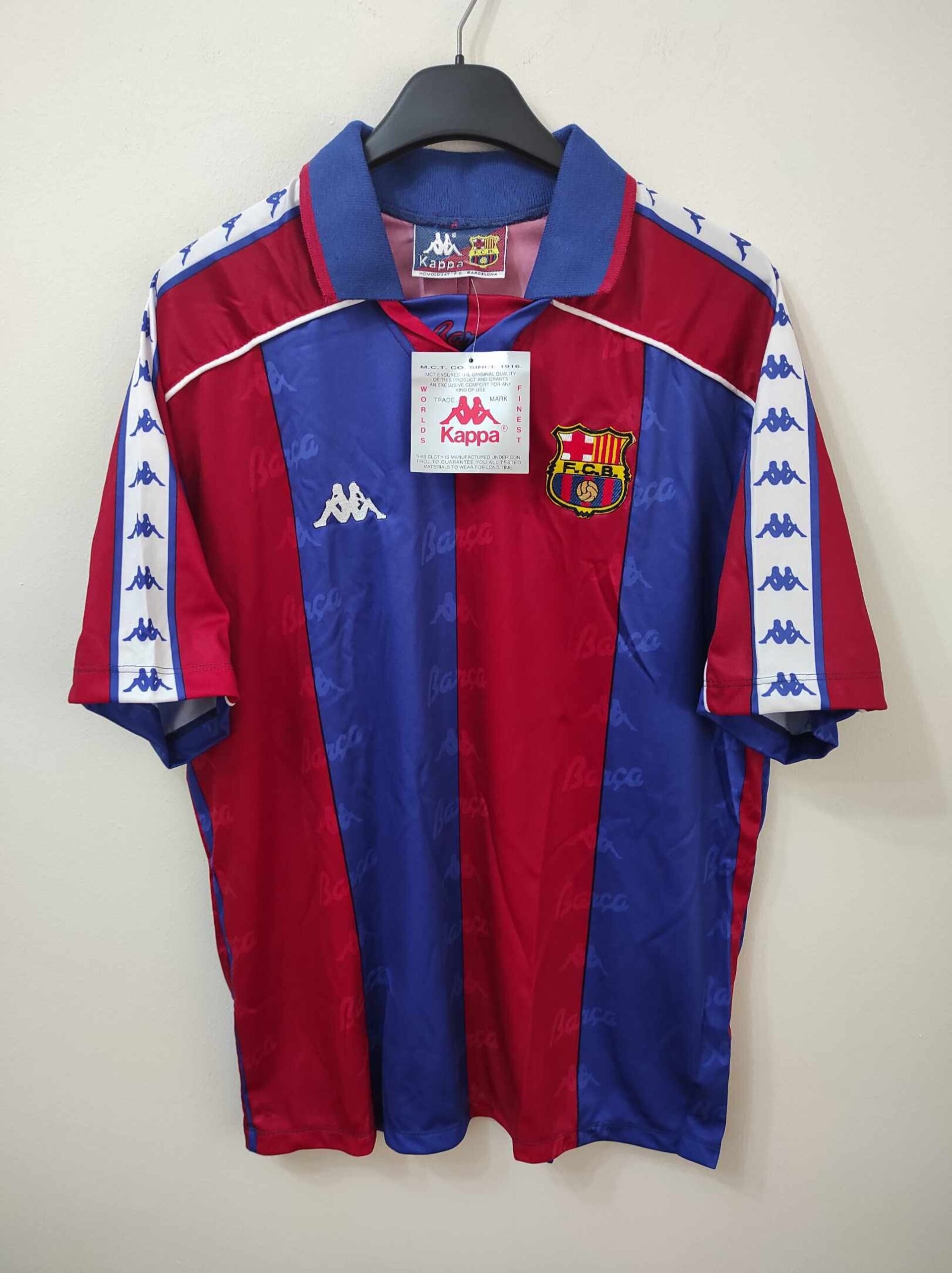 FC BARCELONA 1993-1994 BNWT + short M - 1