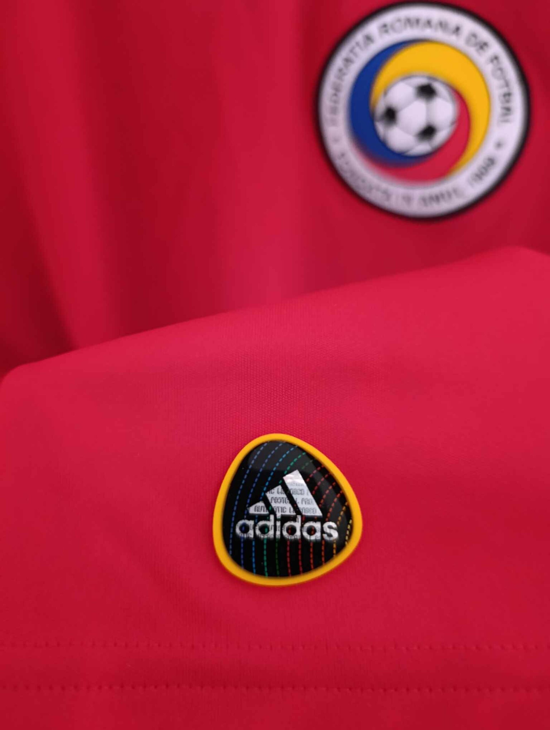 ROMANIA 2010 away BNWT M - 9