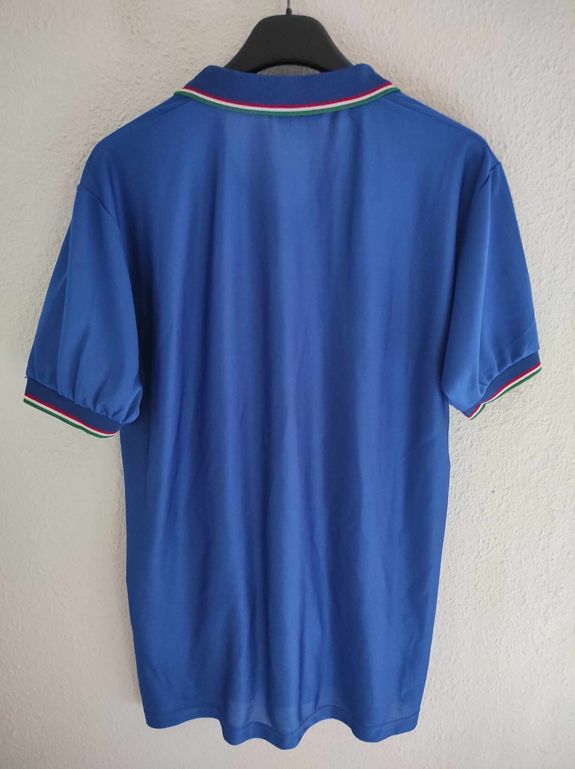 ITALY 1990 World Cup BNWT L - 6