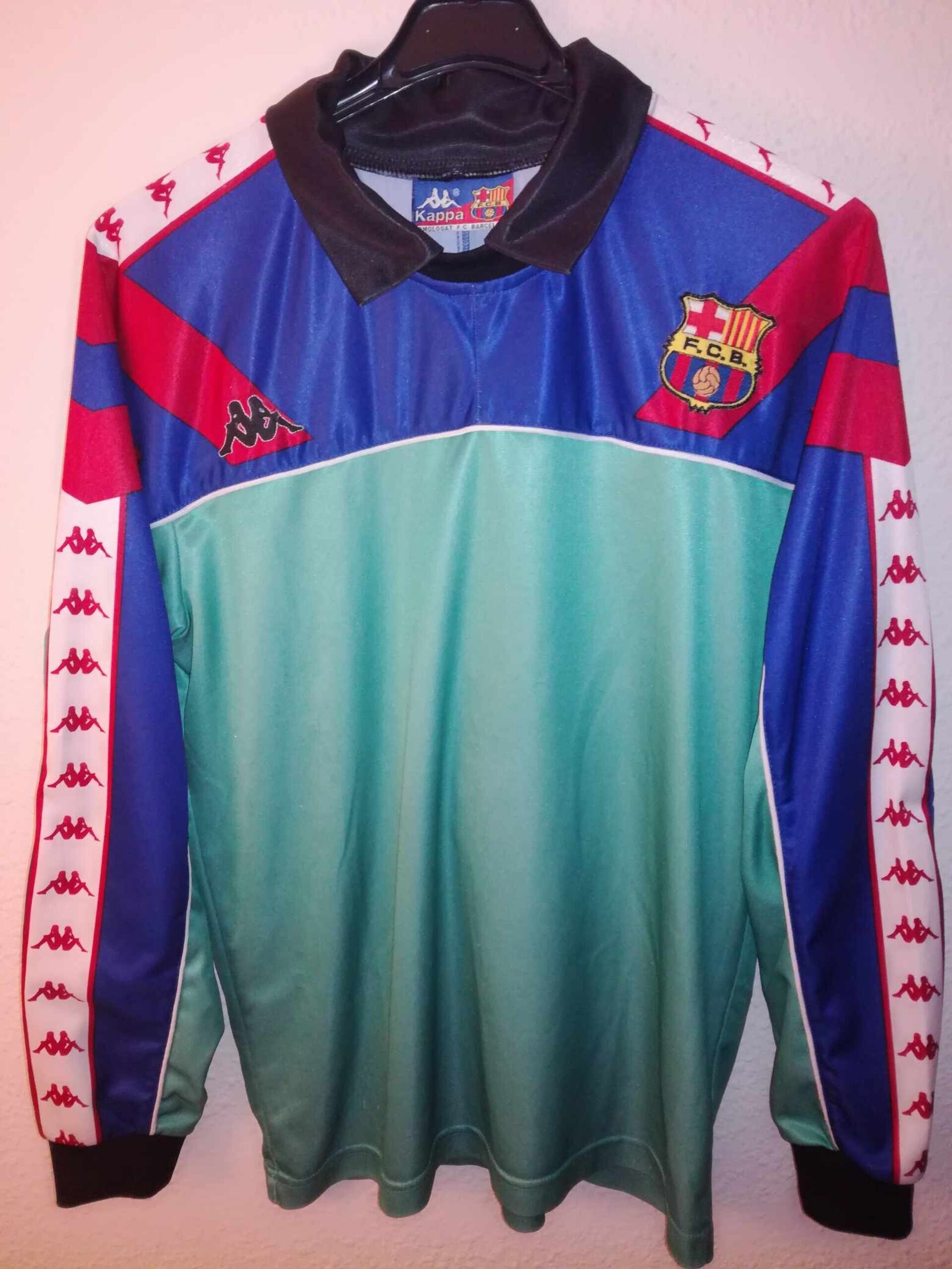 FC BARCELONA 1993-1994 Goalkeeper Zubizarreta L - 1