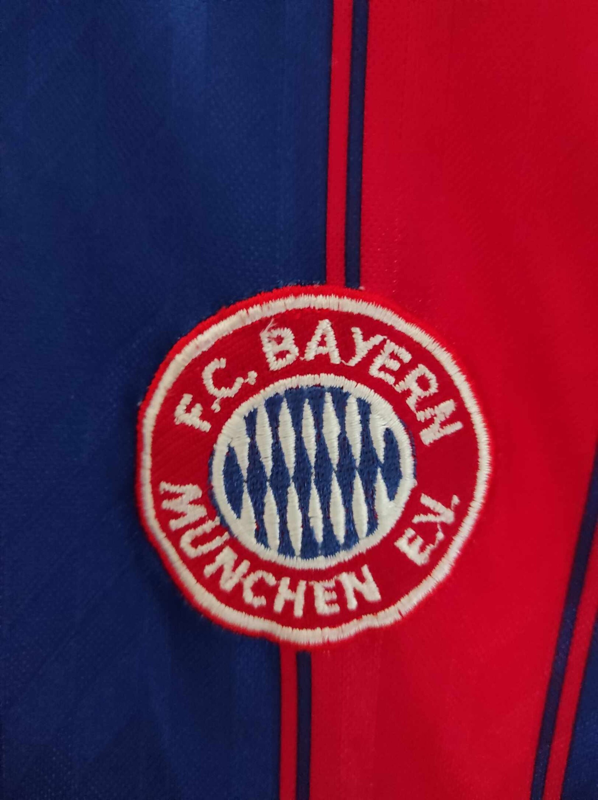 BAYERN MUNICH 1996-1997 M - 4