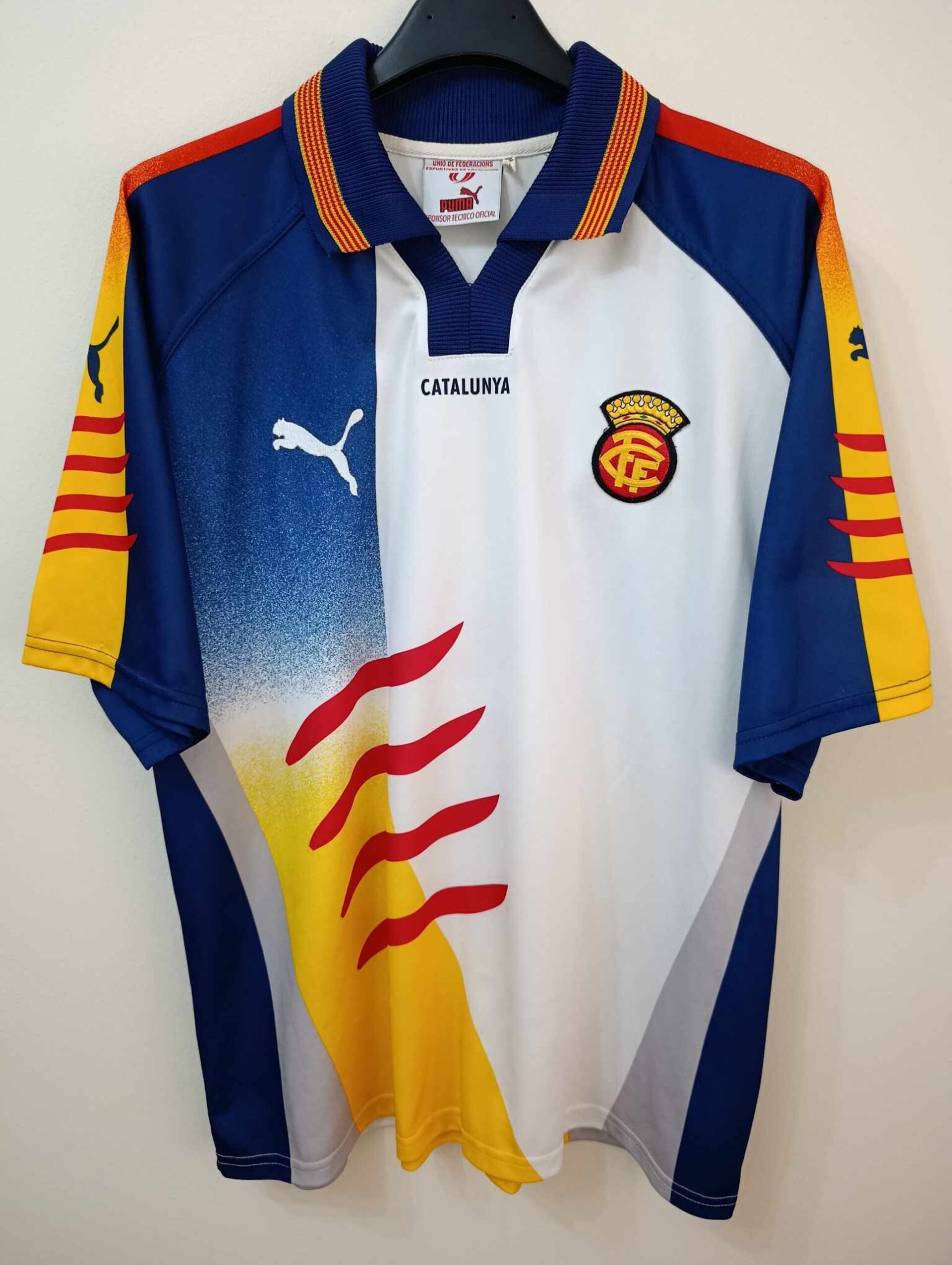 CATALUNYA 2002-2003 number 8 L - 1