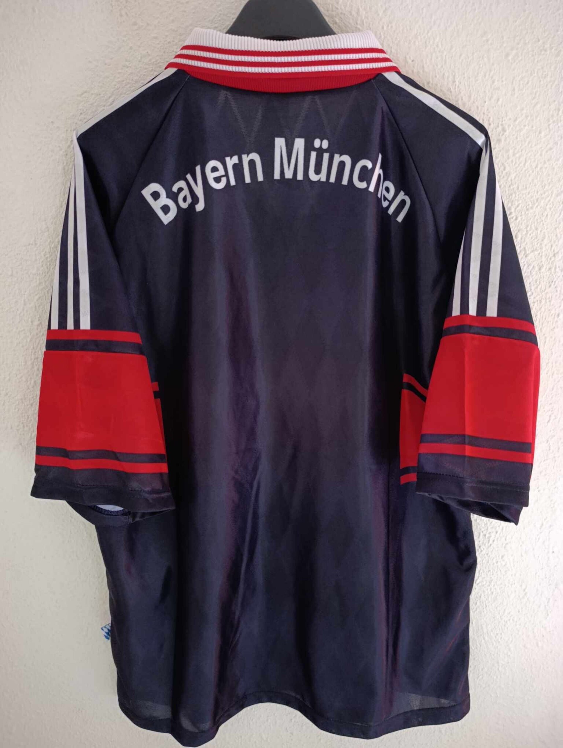 BAYERN MUNICH 1997-1999 L - 6