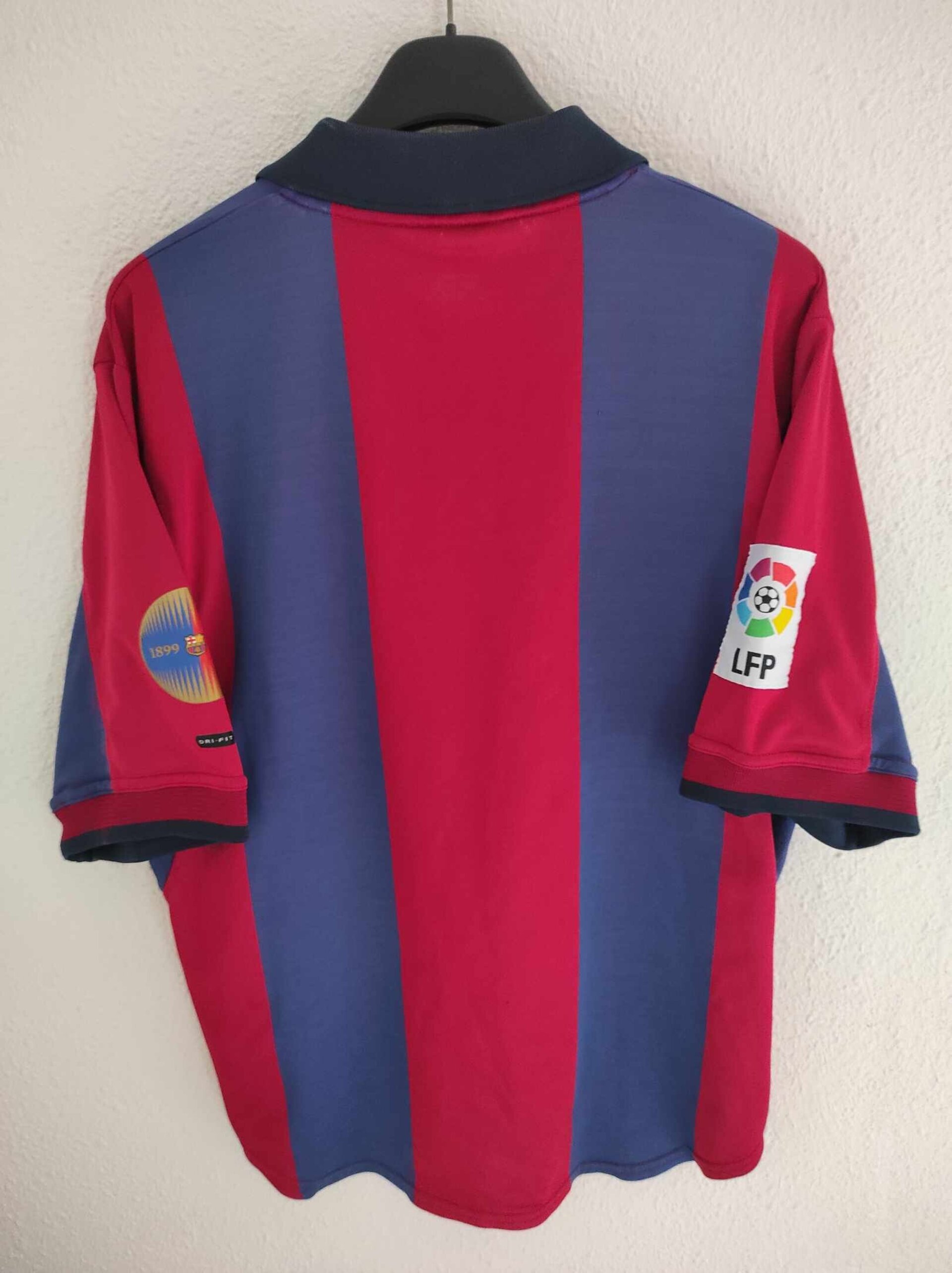 FC BARCELONA 2000-2001 M - 6
