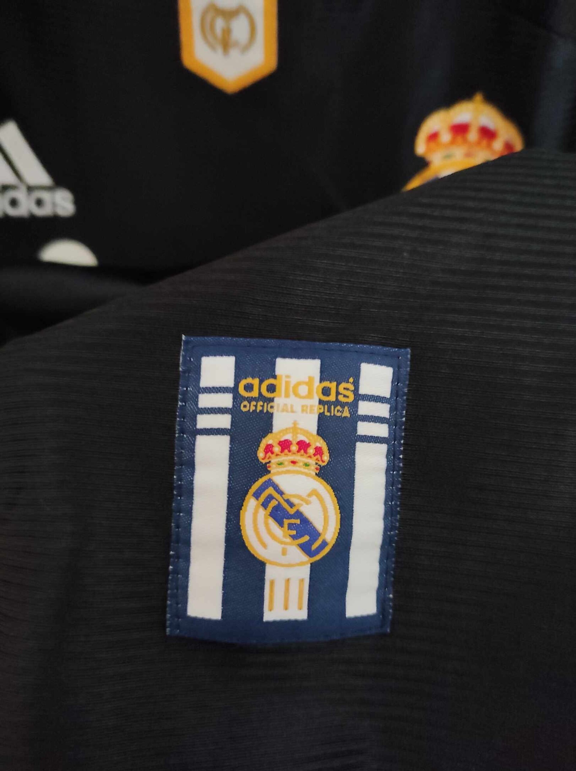 REAL MADRID 1999-2000 away S - 2
