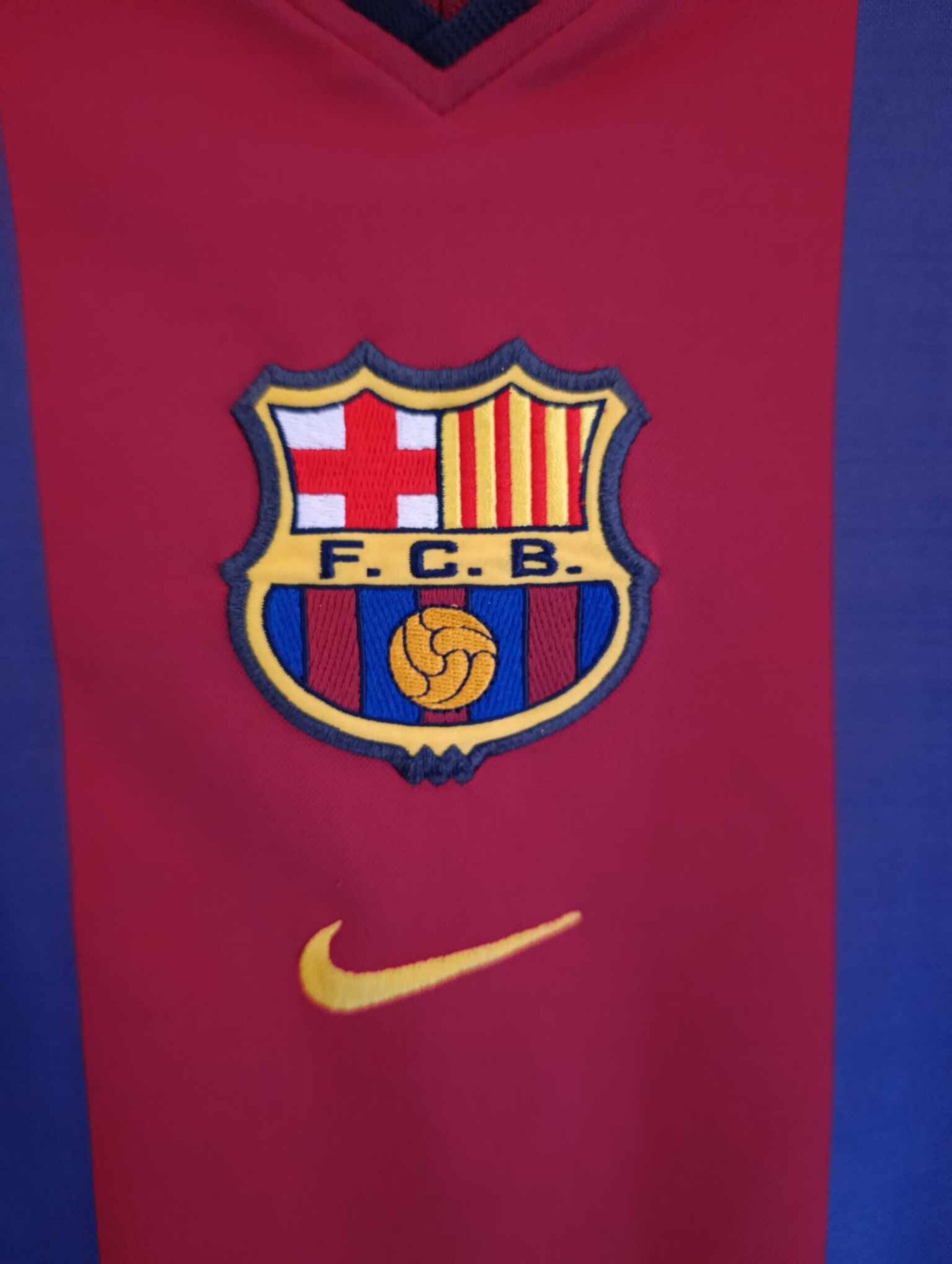 FC BARCELONA 2000-2001 number 9 S - 7