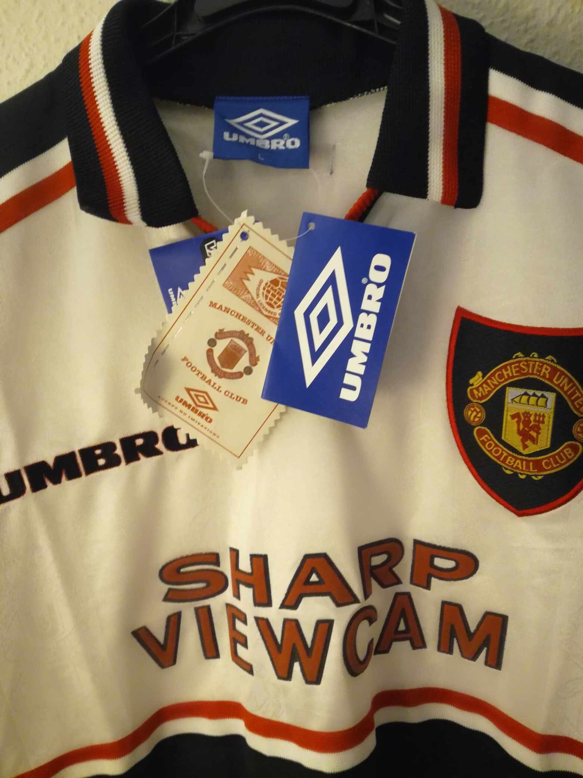 MANCHESTER UNITED 1997-1998 BNWT away L - 2