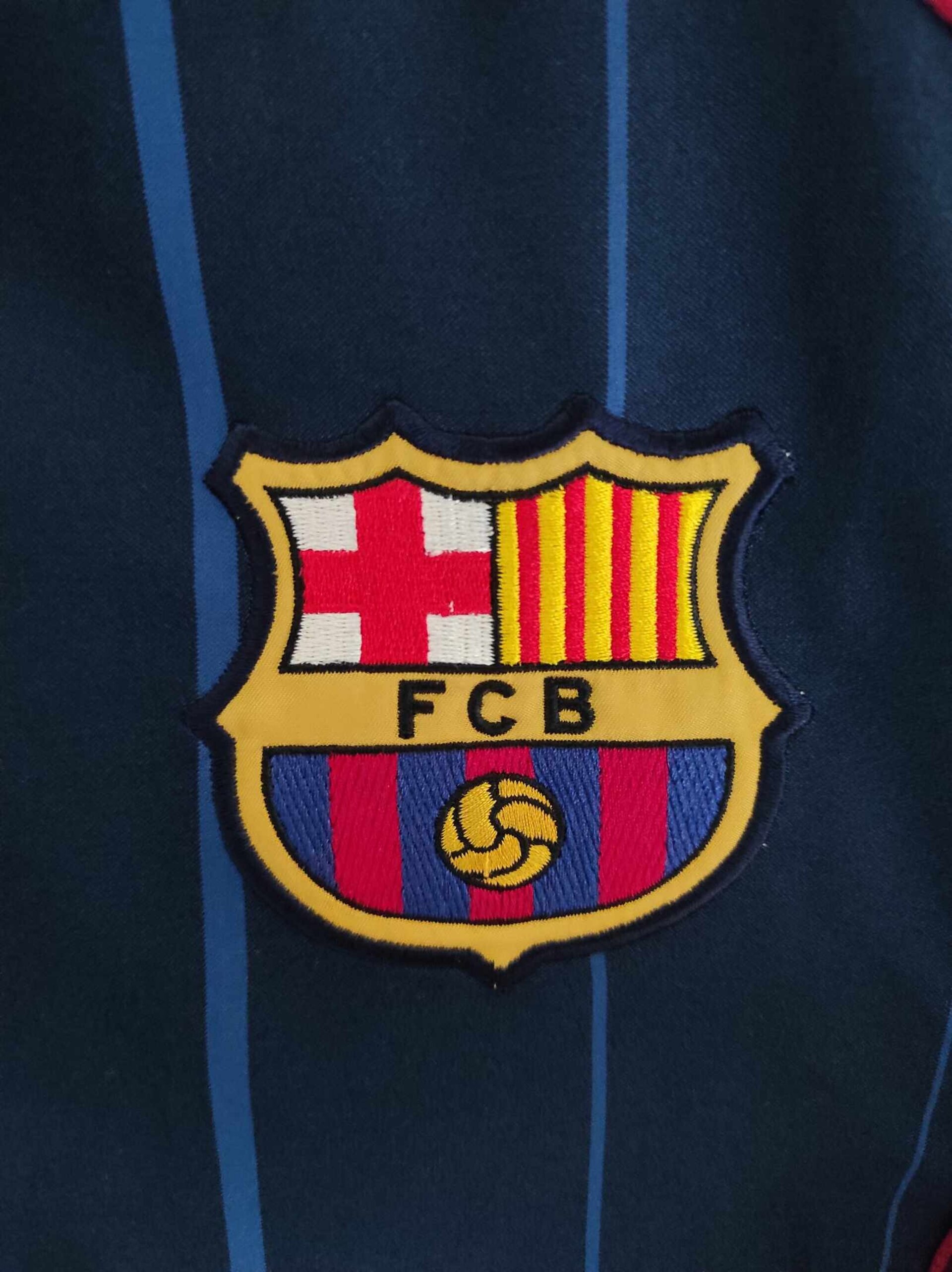 FC BARCELONA 2004-2005 away L - 4