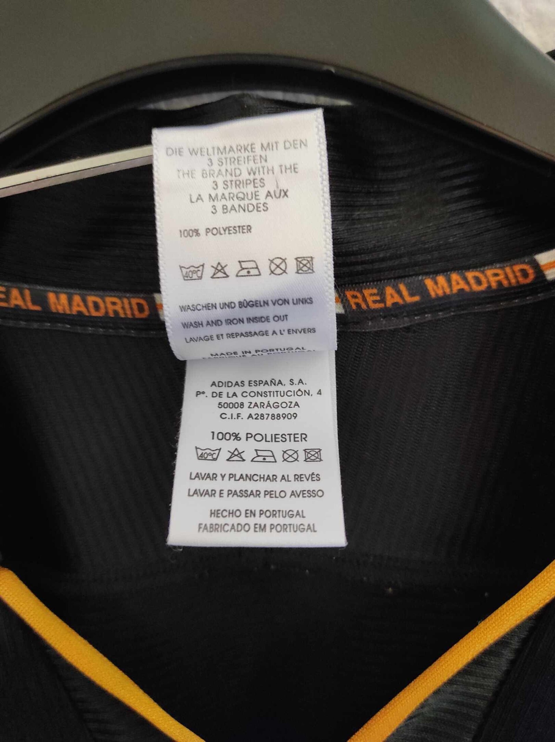 REAL MADRID 1999-2000 away number 7 M - 4