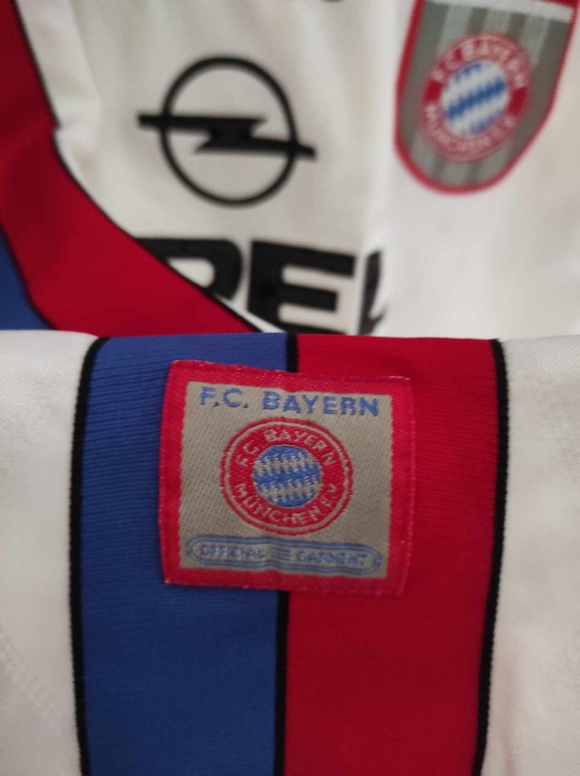 BAYERN MUNICH 1995-1997 away S - 2