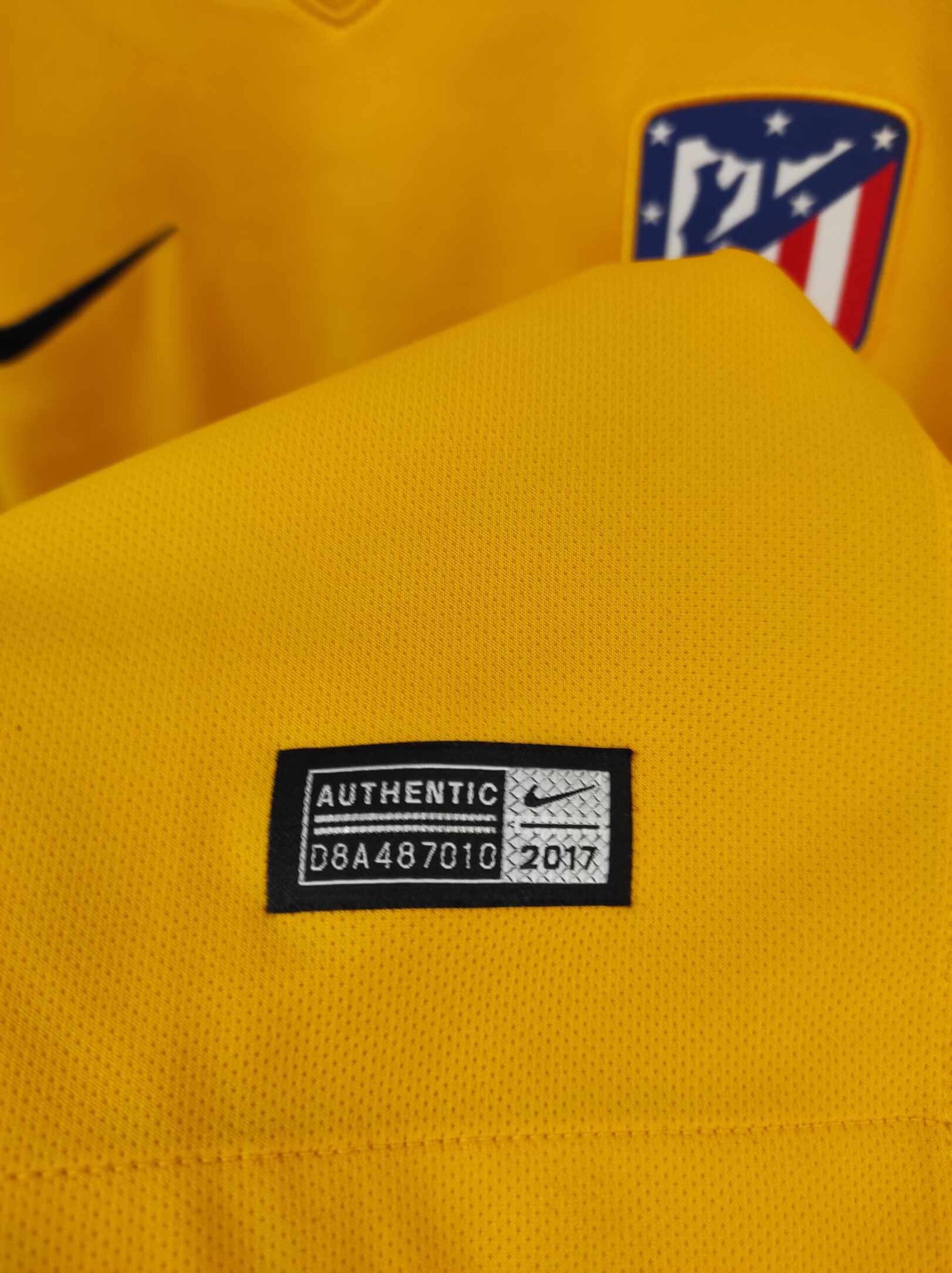ATLETICO MADRID 2017-2018 away L - 5