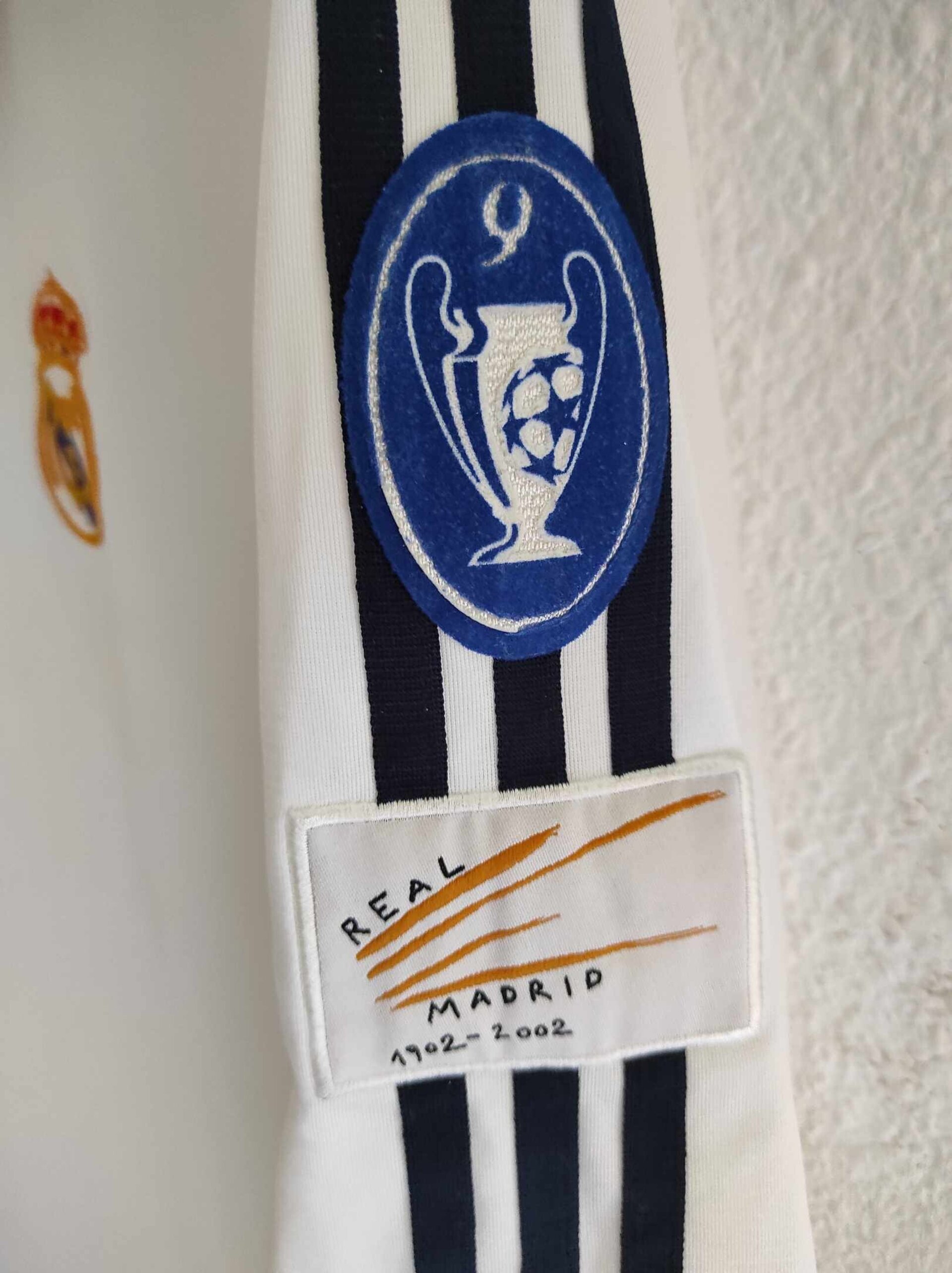 REAL MADRID 2001-2002 Champions League M - 7