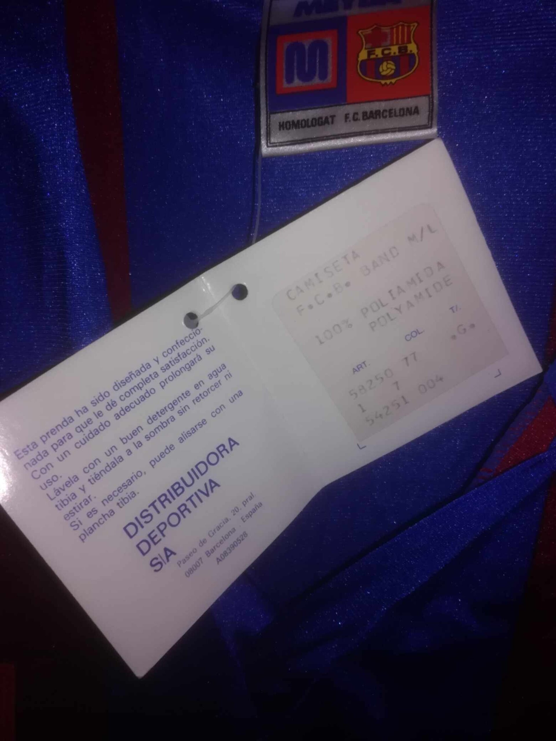 FC BARCELONA 1981 BNWT Size G - 4
