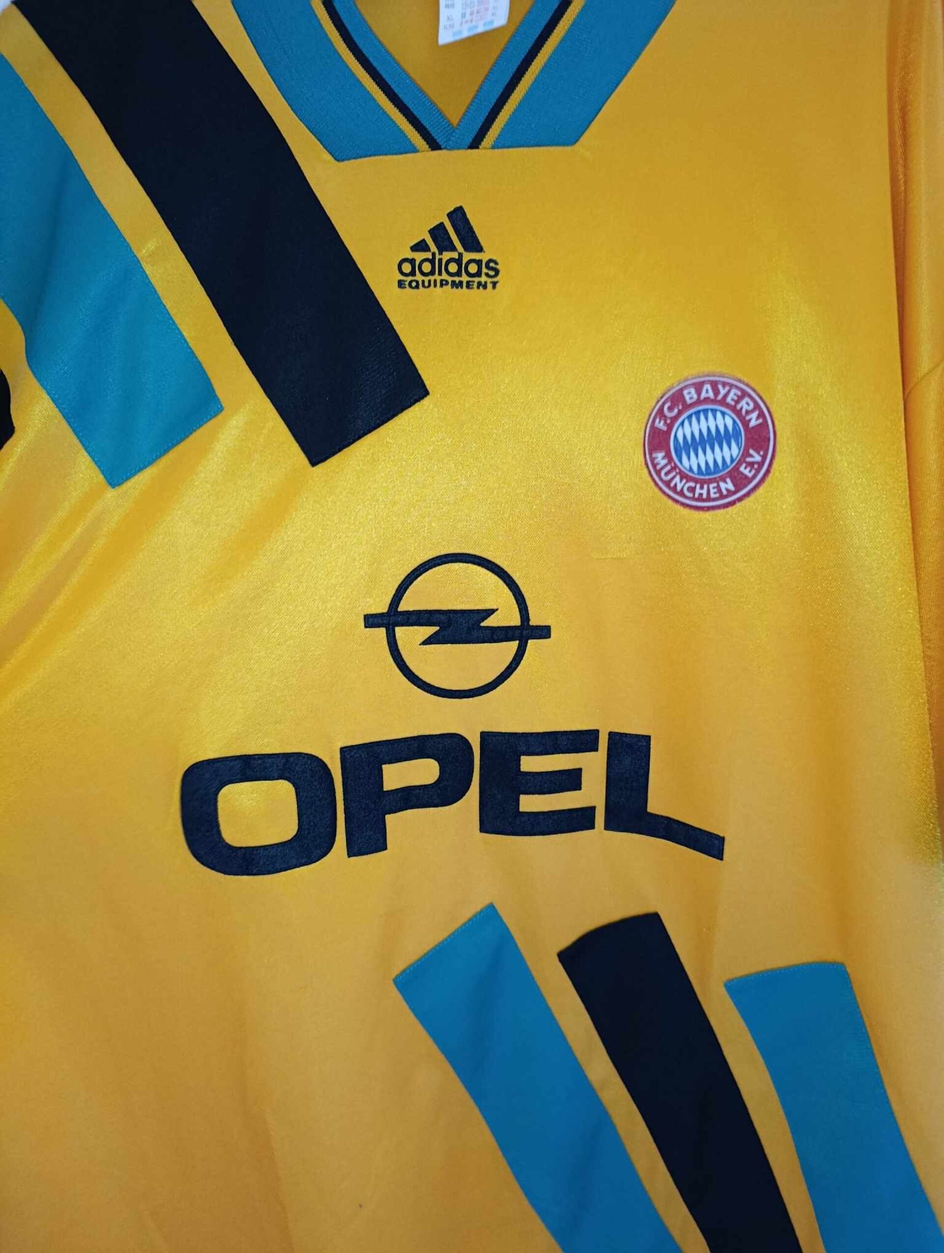 BAYERN MUNICH 1993-1995 away XL - 4