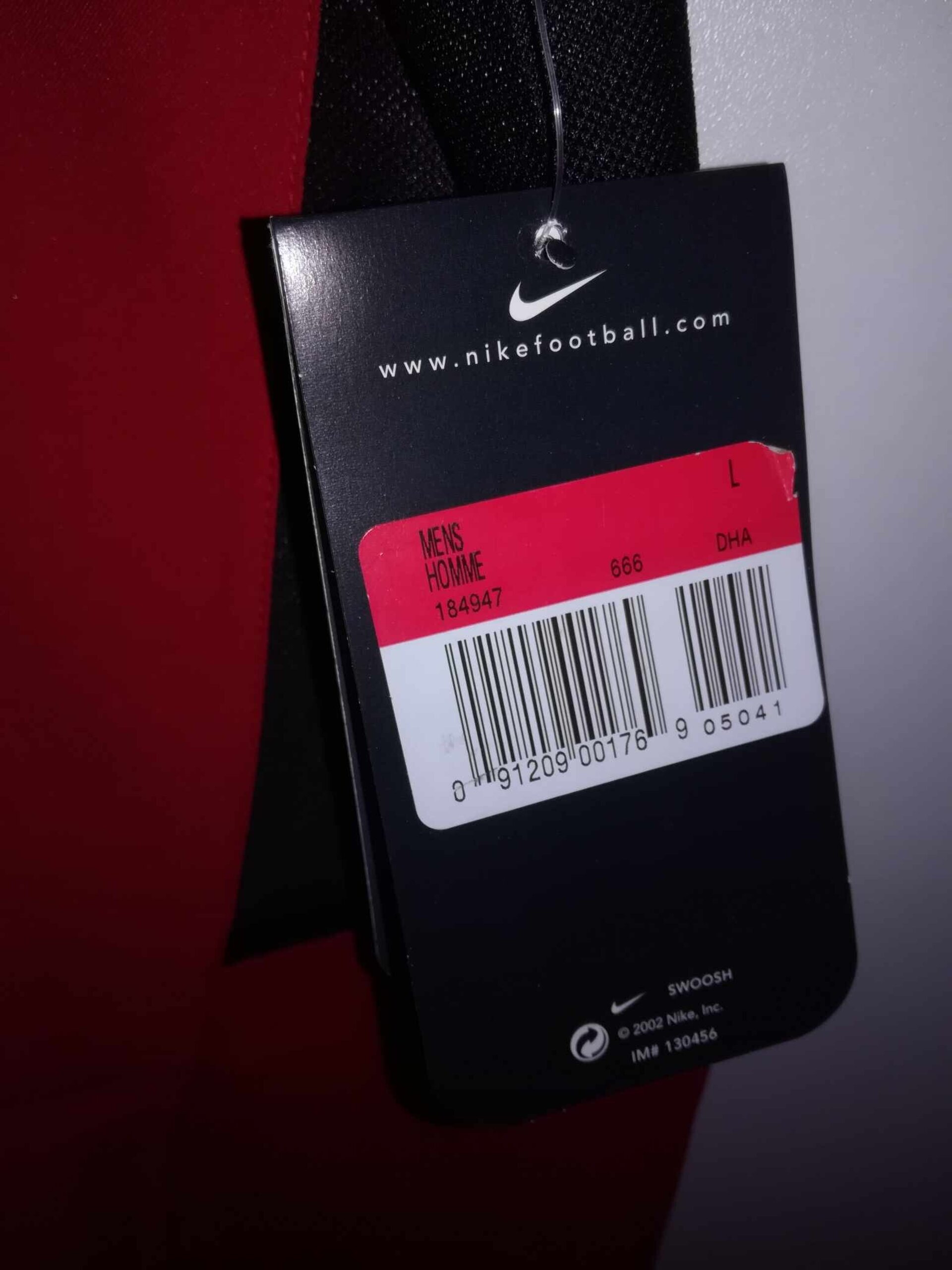 MANCHESTER UNITED 2002-2003 BNWT L - 9