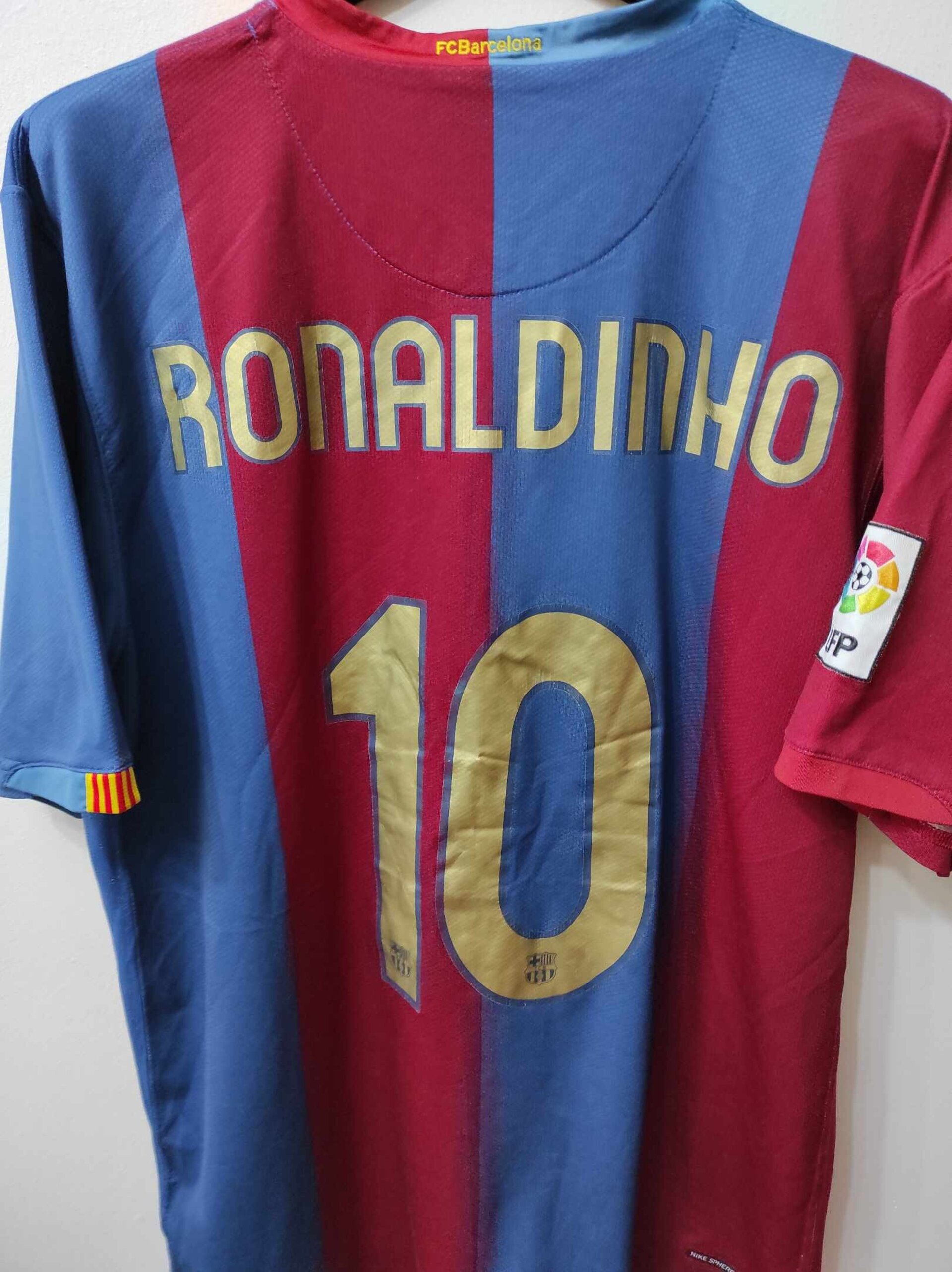 FC BARCELONA 2006-2007 Ronaldinho 10 XL - 1