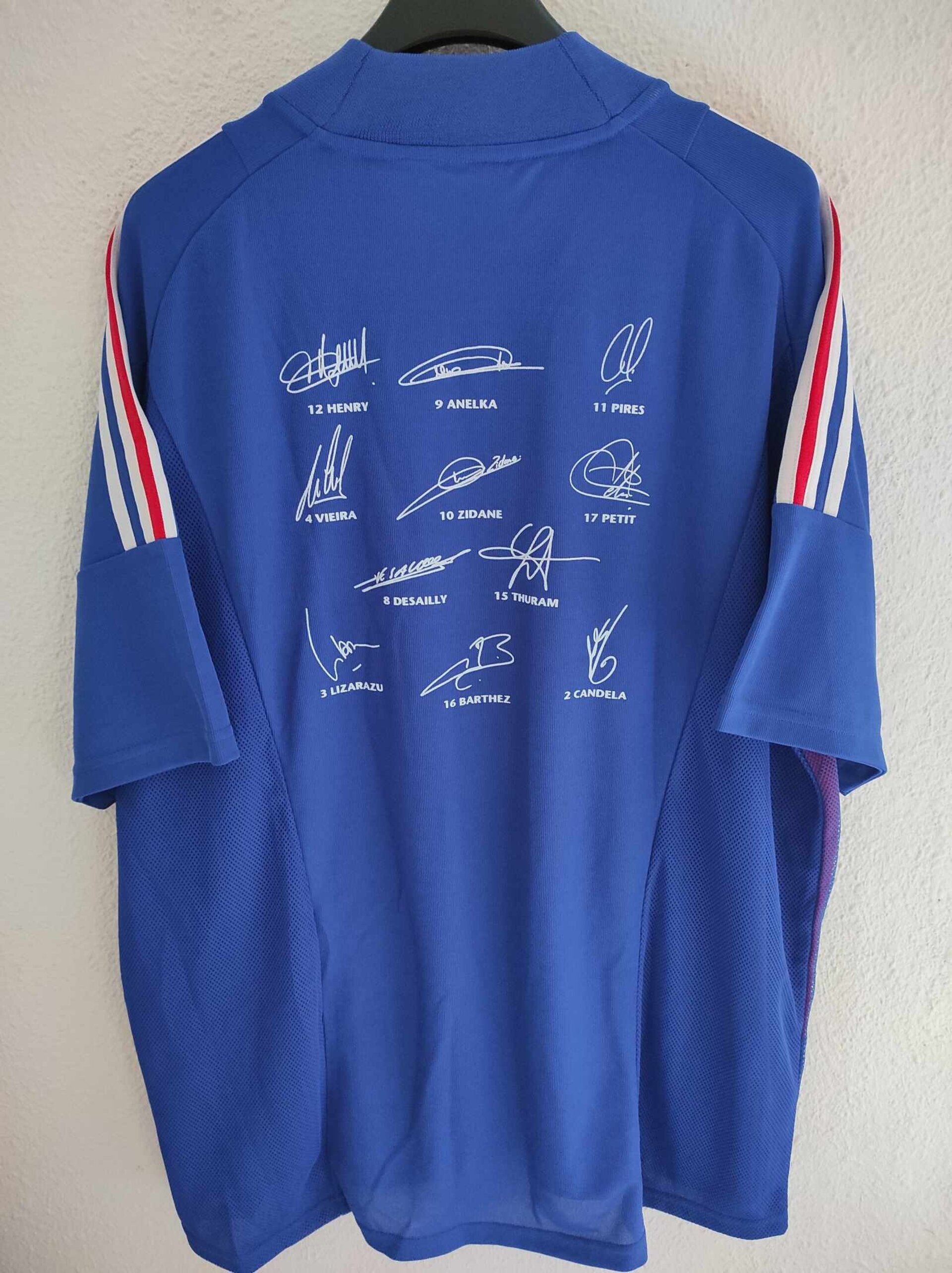 FRANCE 2002 World Cup BNWT Signed XL - 7