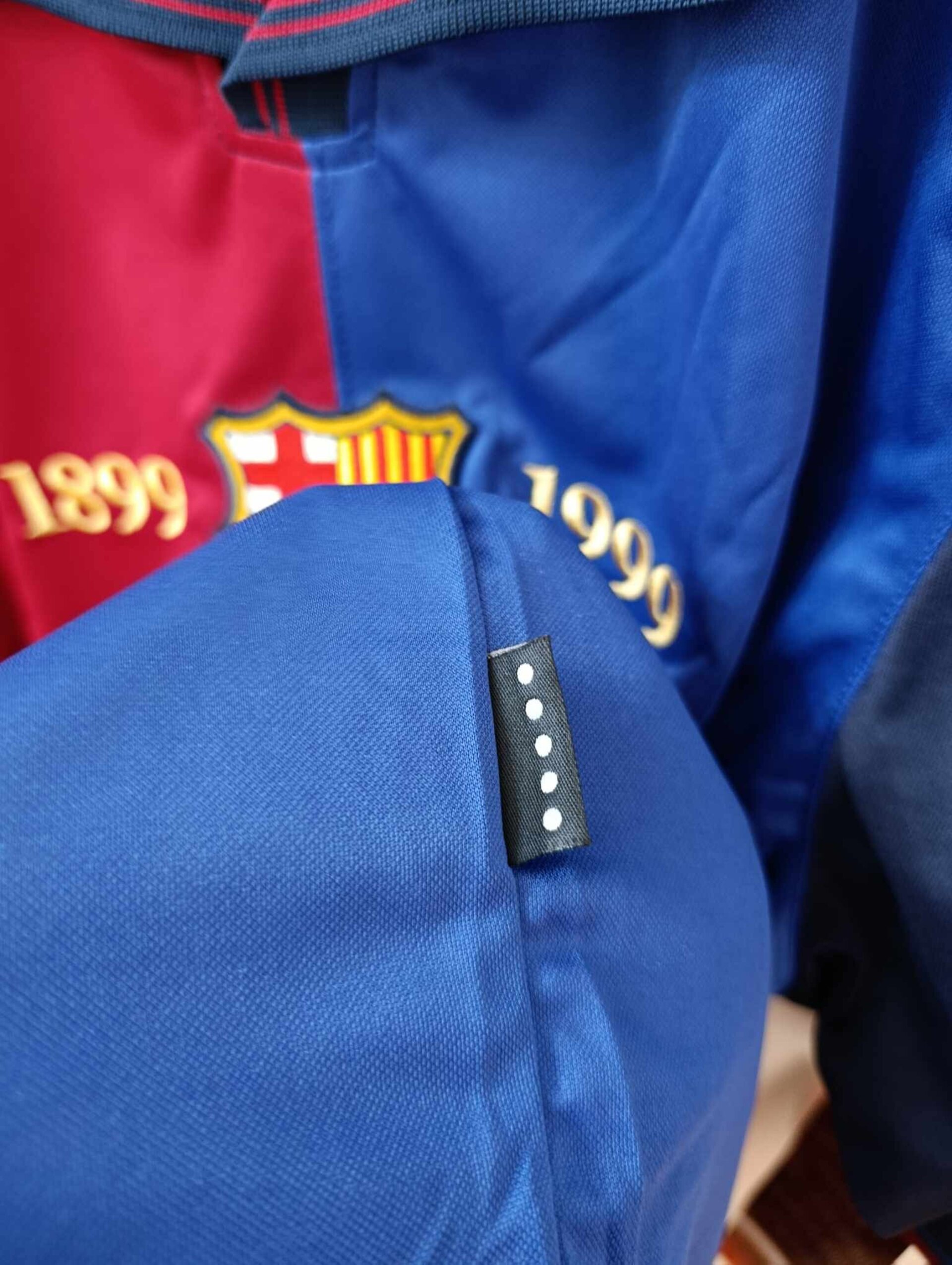 FC BARCELONA 1998-1999 Centenary BNWT L - 5
