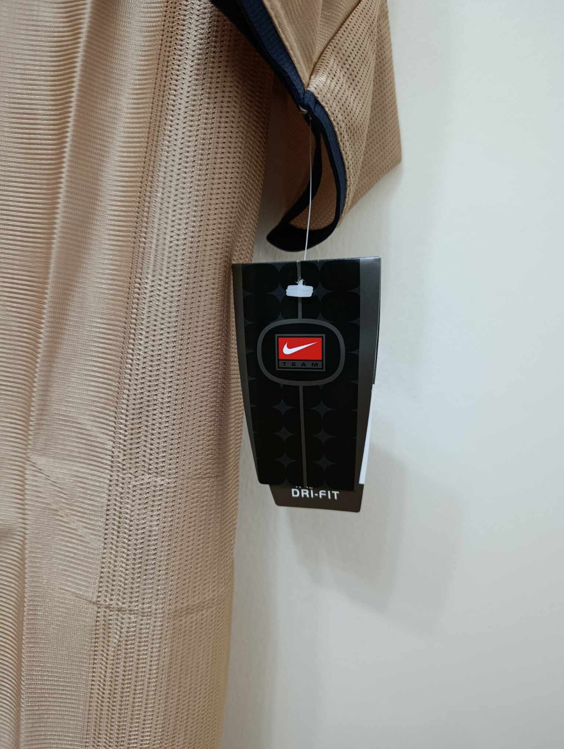 FC BARCELONA 2001-2002 away BNWT XS - 2