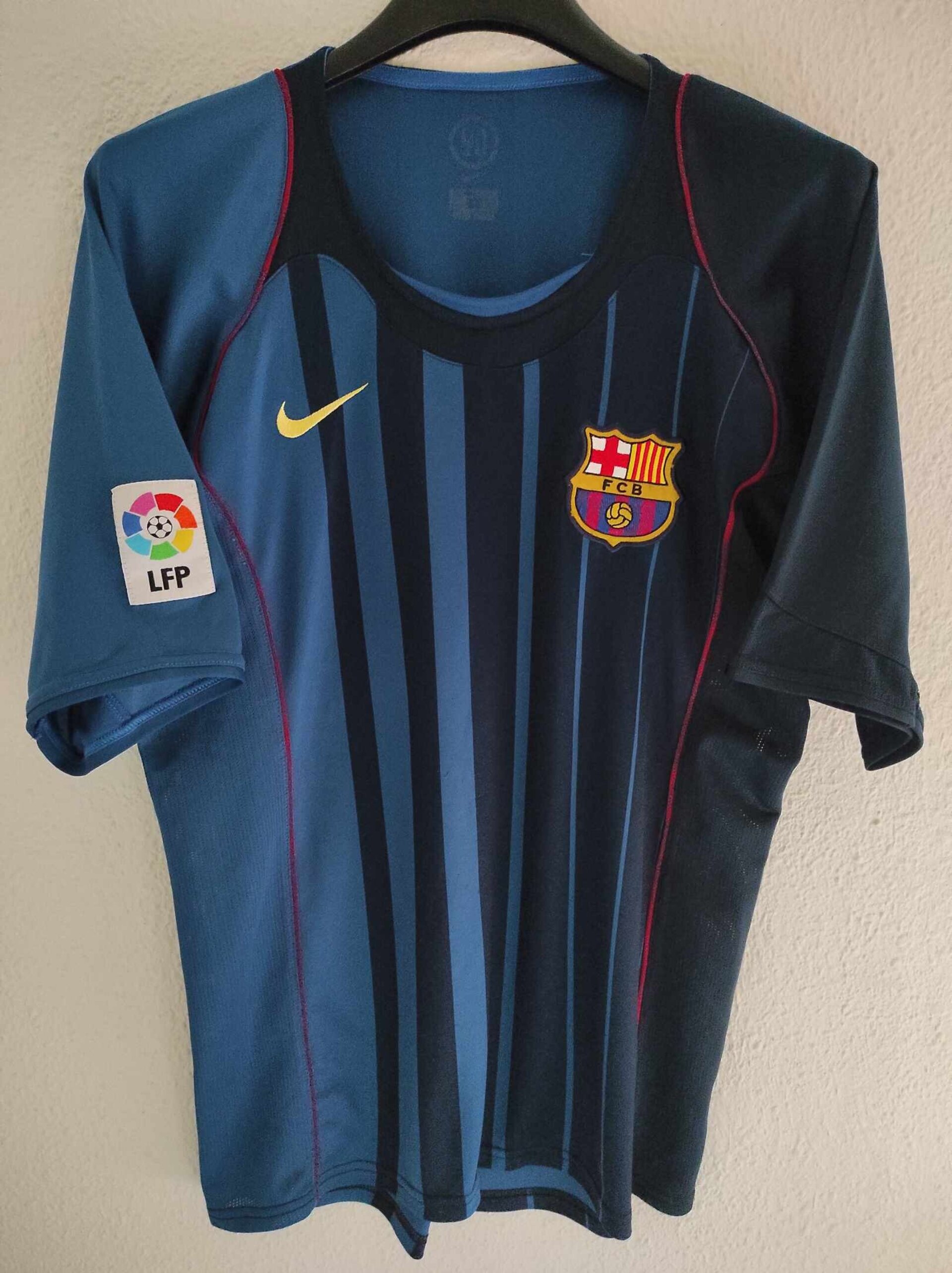 FC BARCELONA 2004-2005 away S - 1