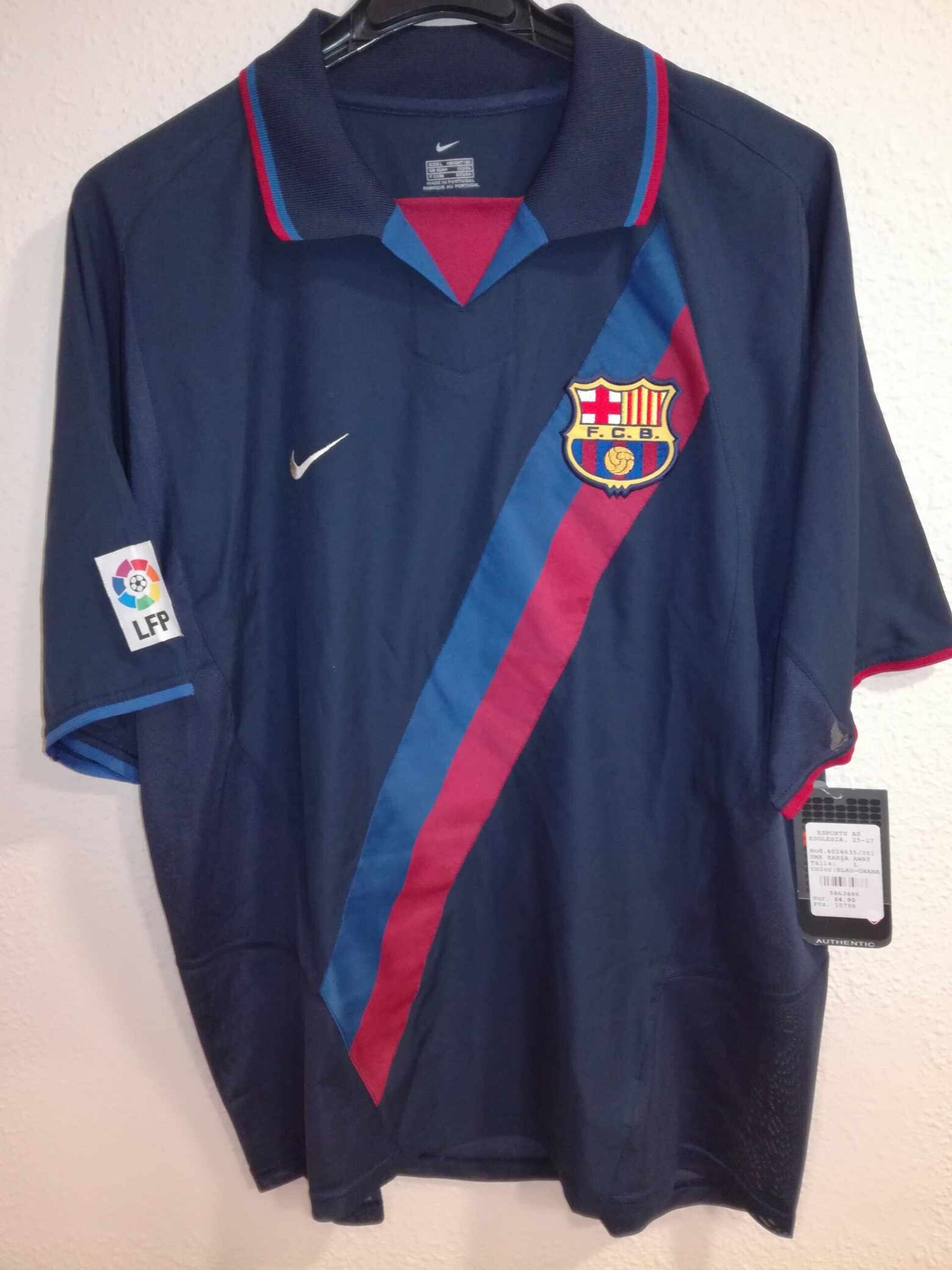 FC BARCELONA 2002-2003 away BNWT L - 1