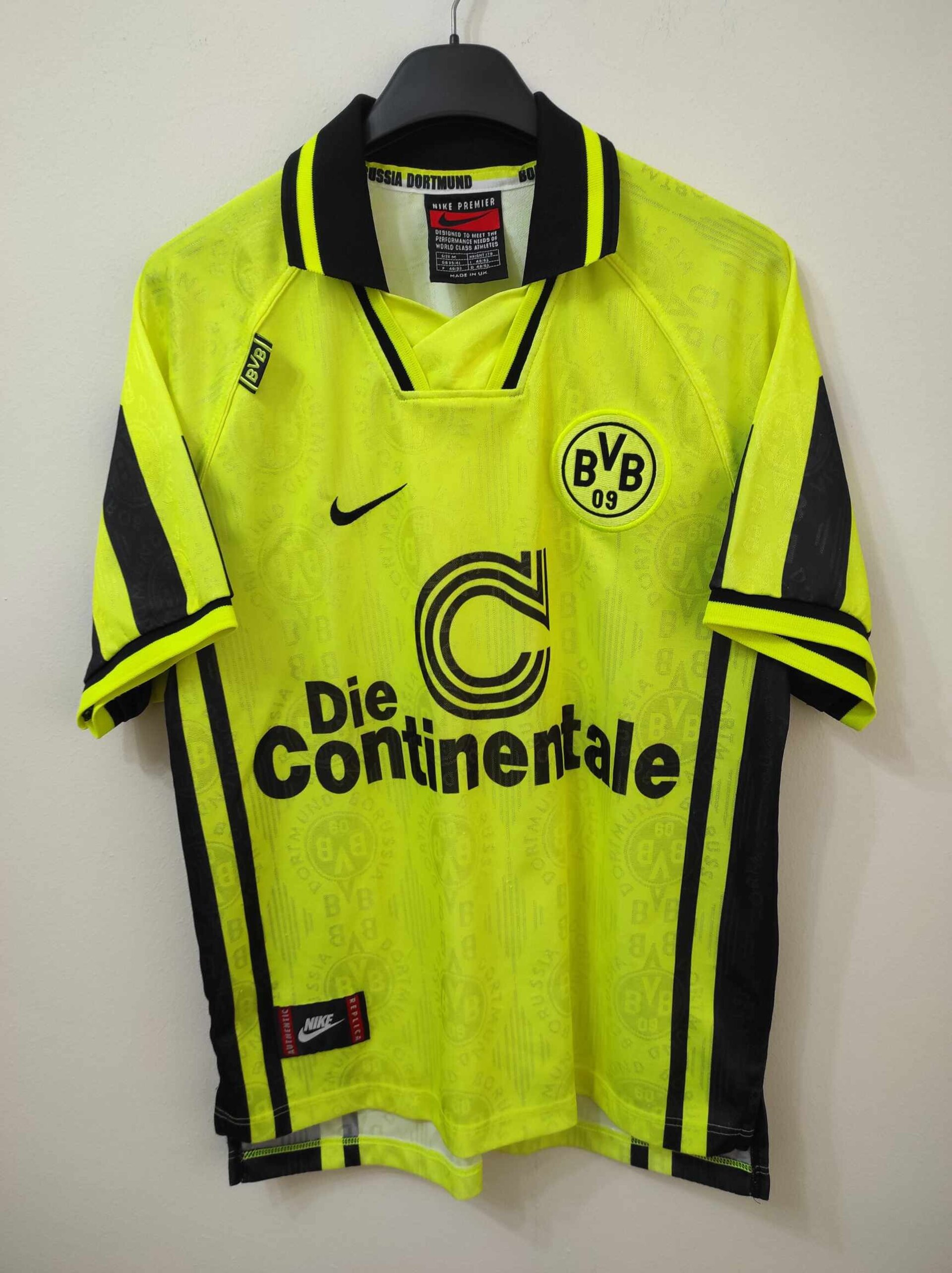 BORUSSIA DORTMUND 1996-1997 M - 1